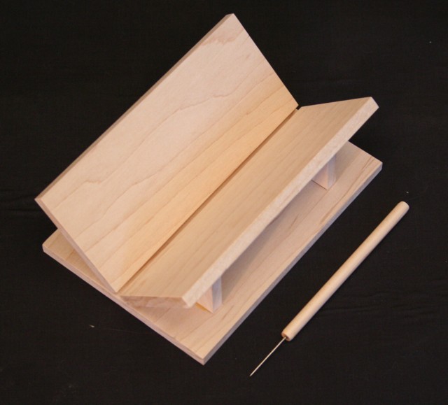 Miniature bookbinding equipment